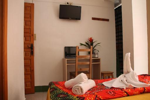 Hostal Estacion Almeria Ngoại thất bức ảnh