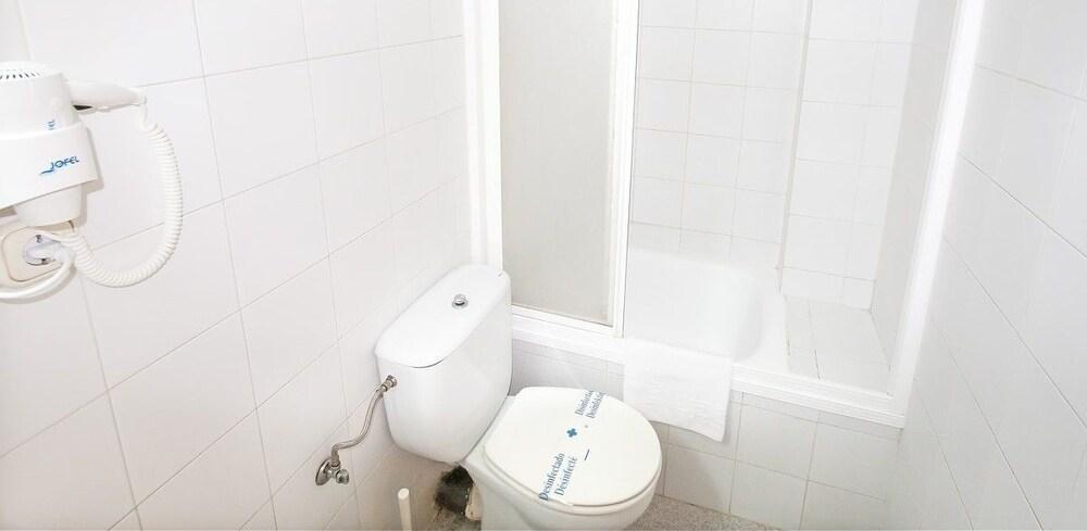 Hostal Estacion Almeria Ngoại thất bức ảnh